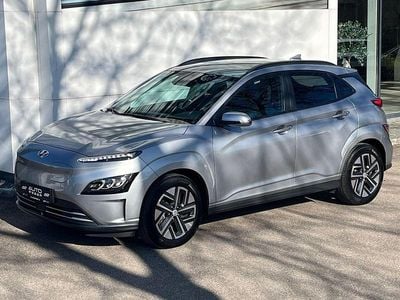 Gebraucht Hyundai Kona Trend 109 kW (149 PS) 2023 Silber SUV