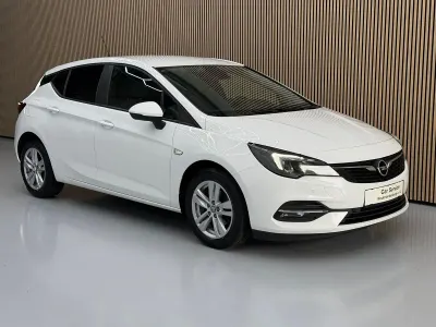 Gebraucht Opel Astra Edition 110 PS (80 kW) 2020 Weiß Limousine