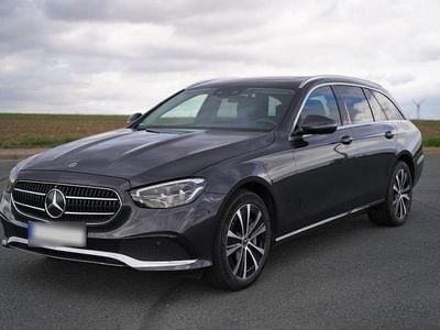 Begagnad Mercedes E300 306 HK (225 kW) 2022 Grå Kombi