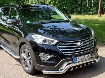 Hyundai Grand Santa Fe
