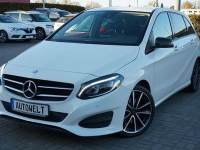 Gebraucht Mercedes B180 Style 122 PS (89 kW) 2015 Weiß Van / Kleinbus