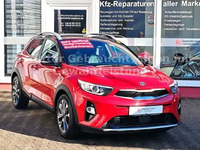 Gebraucht Kia Stonic Platinum Edition 120 PS (88 kW) 2018 Rot SUV