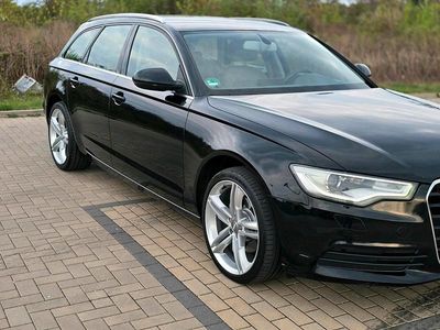 Usado Audi A6 204 HP (150 kW) 2013 Preto Carrinha