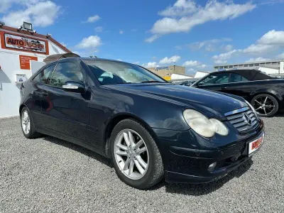 Gebraucht Mercedes C180 143 PS (105 kW) 2003 Schwarz Coupé