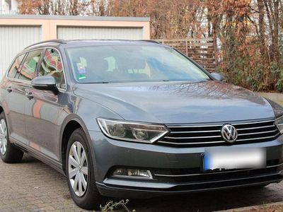 Gebraucht VW Passat Comfortline 150 PS (110 kW) 2016 Grau Kombi
