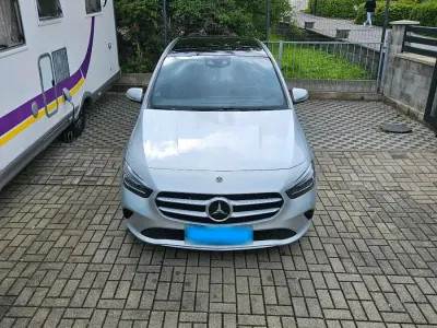 Gebraucht Mercedes B220 193 PS (141 kW) 2019 Silber Kleinwagen