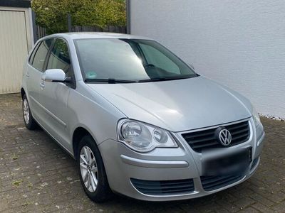 gebraucht VW Polo IV 9N Comfortline *AUTOMATIK / KLIMA / 5-TÜRIG*