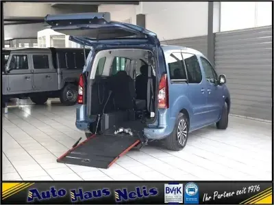 Occasion Peugeot Partner Tepee Active 99 PK (72 kW) 2018 Blauw MPV