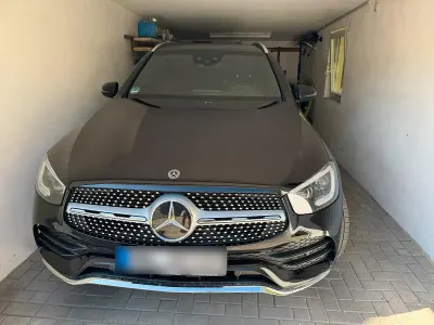 Używany Mercedes GLC200 AMG line 200 KM (147 kW) 2020 Czarny SUV