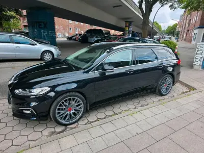 Gebraucht Ford Mondeo Titanium 190 PS (139 kW) 2021 Schwarz Kombi