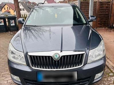 Gebraucht Skoda Octavia 2010 Grau Kombi