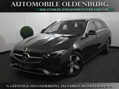 Gebraucht Mercedes C200 Avantgarde 163 PS (119 kW) 2022 Schwarz Kombi
