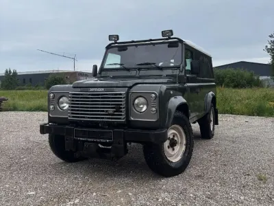 Gebraucht Land Rover Defender 122 PS (89 kW) 2004 Grün SUV