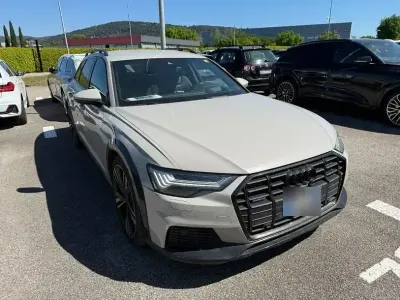 Gebraucht Audi A6 Allroad Premium 286 PS (210 kW) 2023 Individuallackierun (metallic) Kombi