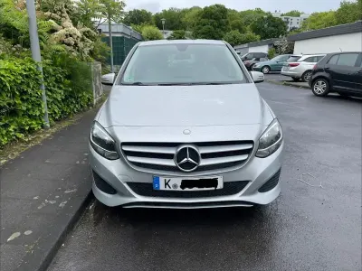 Gebraucht Mercedes B160 102 PS (75 kW) 2016 Silber Van / Kleinbus
