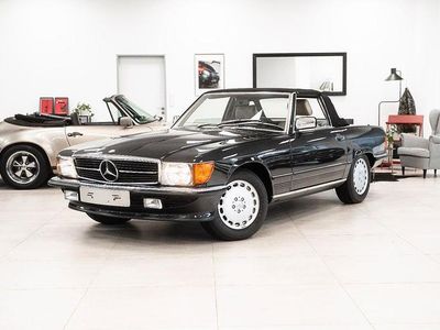 Grau Gebraucht 1989 Mercedes SL300 Cabrio | 103.900 €