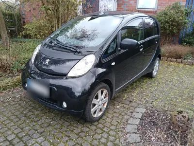 Gebraucht Peugeot iON 36 kW (49 PS) 2020 Schwarz Kleinwagen