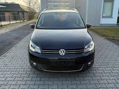 Schwarz Gebraucht 2015 VW Touran Highline Van / Kleinbus | 11.990 € (Superpreis)