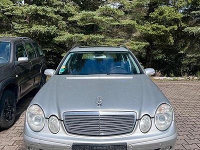 Mercedes E220