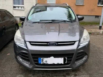 Gebraucht Ford Kuga Trend 163 PS (119 kW) 2014 Grau SUV