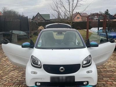 Gebraucht Smart ForTwo Electric Drive 62 kW (85 PS) 2019 Weiß Coupé