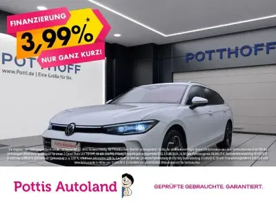 Gebraucht VW Passat Elegance 193 PS (141 kW) 2024 Weiß Kombi