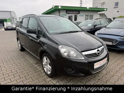 Gebraucht Opel Zafira Family 110 PS (80 kW) 2014 Schwarz Van / Kleinbus