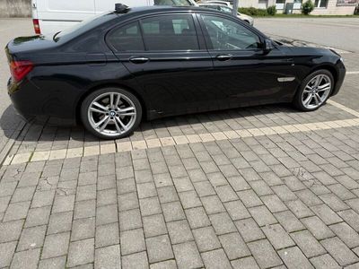BMW 740