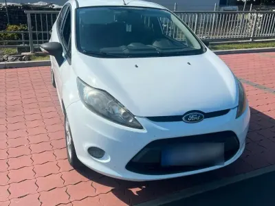Gebraucht Ford Fiesta 68 PS (50 kW) 2009 Weiß Kleinwagen