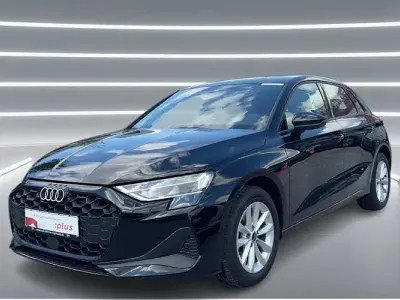 Gebraucht Audi A3 Ambiente 116 PS (85 kW) 2025 Brillantschwarz Limousine