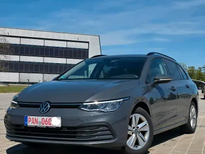 Używany VW Golf VIII Comfortline 150 KM (110 kW) 2021 Szary Kombi