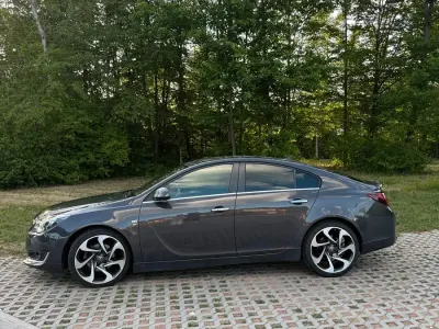 Gebraucht Opel Insignia OPC 194 PS (142 kW) 2014 Grau Limousine