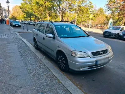 Używany Opel Astra 1000 KM (735 kW) 2000 Srebrny Kombi
