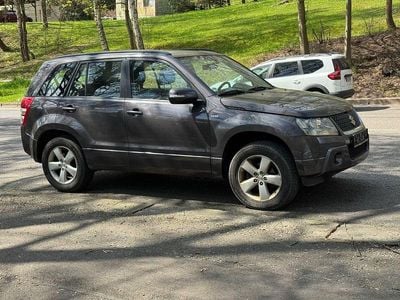 Gebraucht Suzuki Grand Vitara 129 PS (94 kW) 2011 Grau SUV