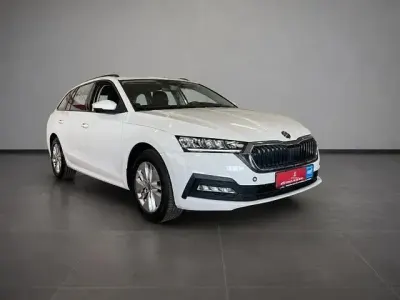 Gebraucht Skoda Octavia Ambition 110 PS (80 kW) 2022 Weiß Kombi