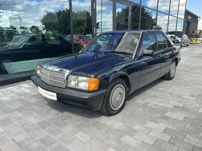 Gebraucht Mercedes 190 118 PS (86 kW) 1990 Blau Limousine