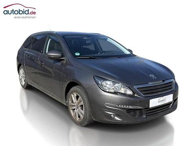 Gebraucht Peugeot 308 SW Active 131 PS (96 kW) 2017 Grau Kombi