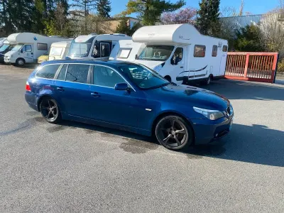 Usata BMW 525 217 CV (159 kW) 2005 Blu Station wagon