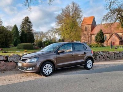 Gebraucht VW Polo 60 PS (44 kW) 2014 Braun Kleinwagen