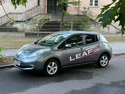 Gebraucht Nissan Leaf 80 kW (109 PS) 2013 Silber Kleinwagen