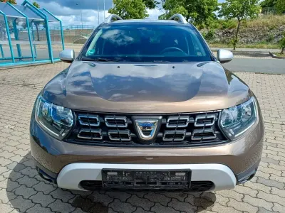 Gebraucht Dacia Duster Prestige 114 PS (83 kW) 2019 Braun SUV