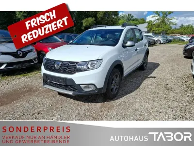 Gebraucht Dacia Sandero Celebration 90 PS (66 kW) 2017 Gletscherweiss Kleinwagen