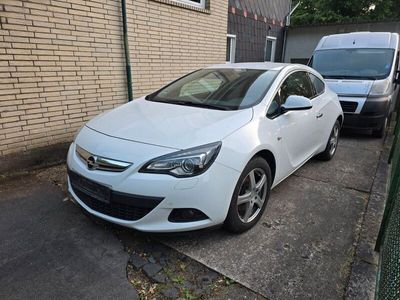 Opel Astra GTC