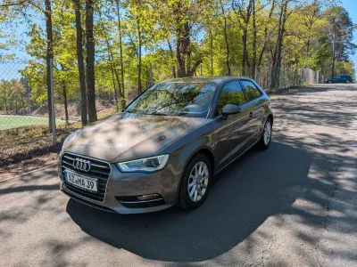 Gebraucht Audi A3 Ambition 122 PS (89 kW) 2014 Gold Limousine