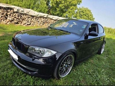 Gebraucht BMW 120 Sport Line 177 PS (130 kW) 2009 Schwarz Kleinwagen