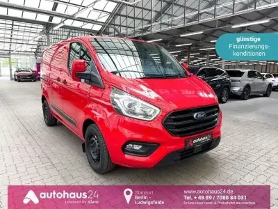 Gebraucht Ford Transit Custom Trend 131 PS (96 kW) 2021 Rot Van