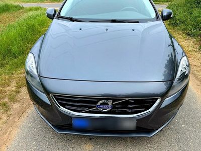Second-hand Volvo V40 114 CP (83 kW) 2013 Gri Berlinǎ