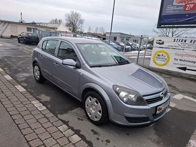 Grau Gebraucht 2004 Opel Astra Enjoy Limousine | 4.290 € (Teuer)