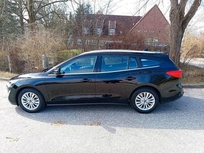 Gebraucht Ford Focus Titanium 150 PS (110 kW) 2021 Schwarz Kombi
