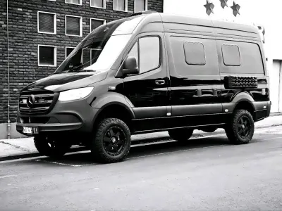 Używany Mercedes Sprinter 190 KM (139 kW) 2025 Czarny Van